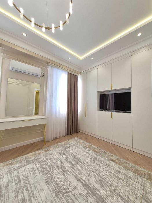 Продается 3х комн Квартира в Новостройке, улица Бабура