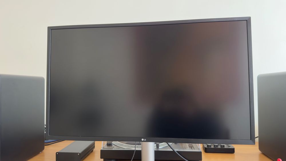 Монитор LG - LG 32UL750-W
