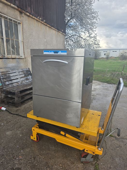 Последен модел професионална миялна машина Elettrobar