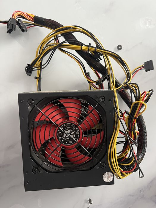 В продаже Блок питания