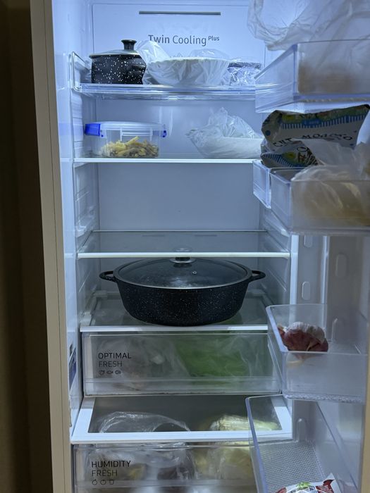 Холодильник вместительный