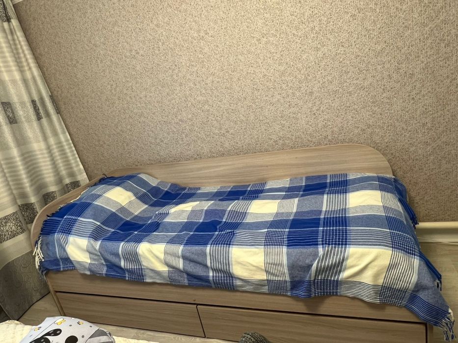 Продам кровать 85*200