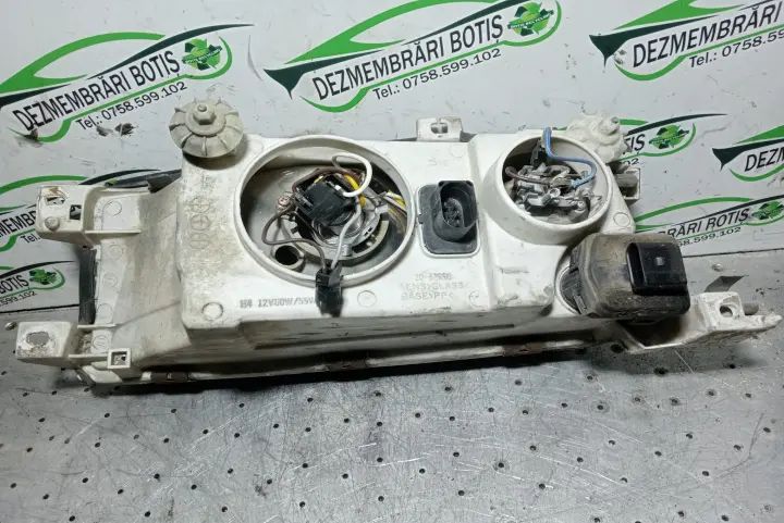 Far dreapta Skoda Octavia 2000 1.6 MT (101 hp)