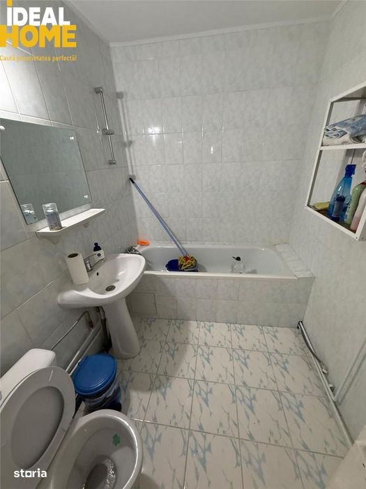 Apartament 3 Camere Decomandat Bl 1989 Frumoasa