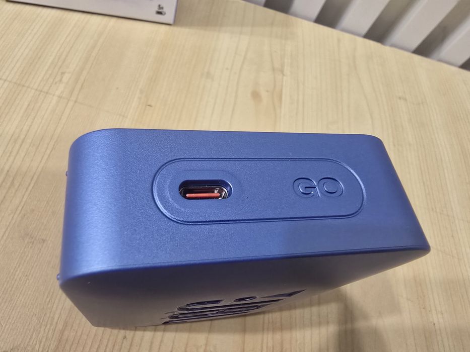 Блутут колонка JBL GO Essential Синя