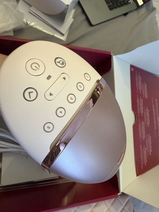 Epilator Philips Lumea seria 9900 BRI977/100