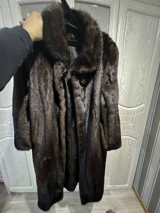 Продам норковую шубу