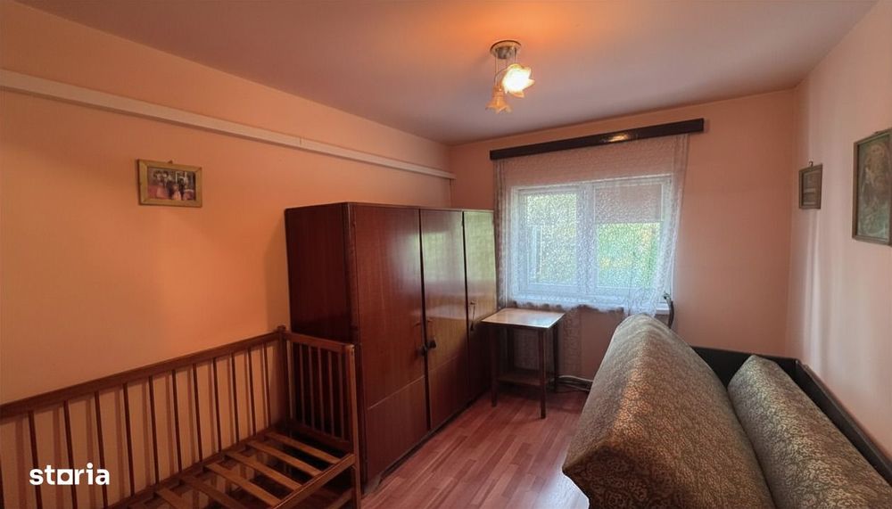 Apartament 3 camere de vânzare, str. M. Sadoveanu