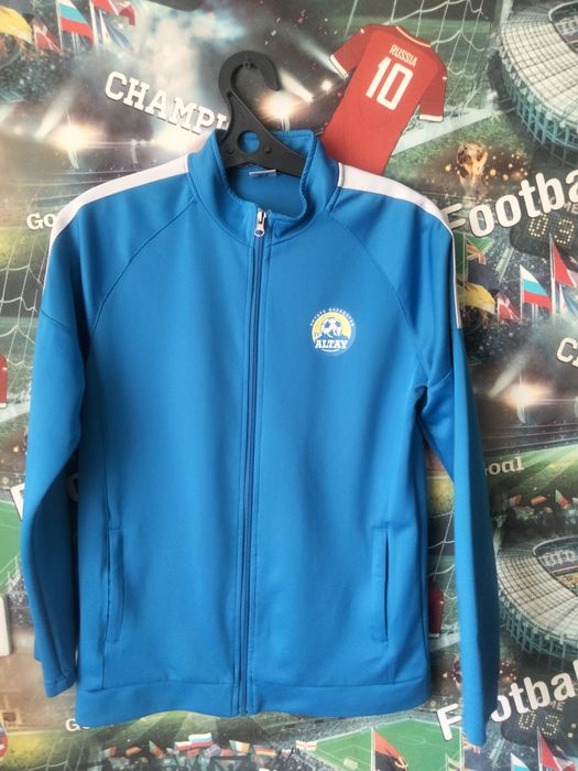 Тренировочный костюм