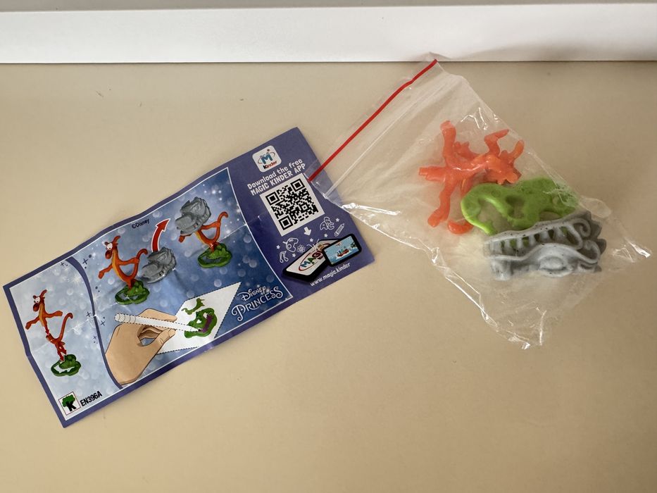 Киндер игрушки динозавры т др