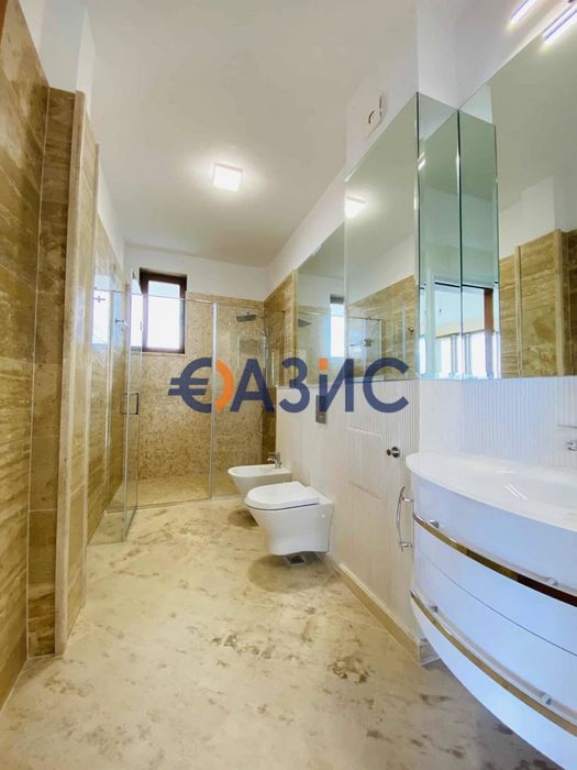 Продава се Къща в Свети Влас - 301 кв.м за 1715 €/кв.м - Снимка #14