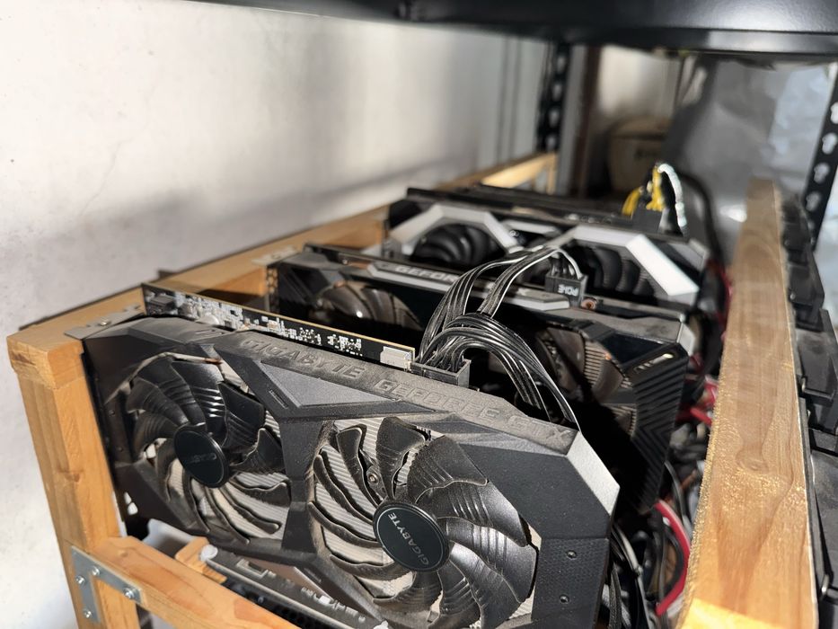 Mining rig, Майнинг Риг 2 броя RTX 3060, RX6600XT