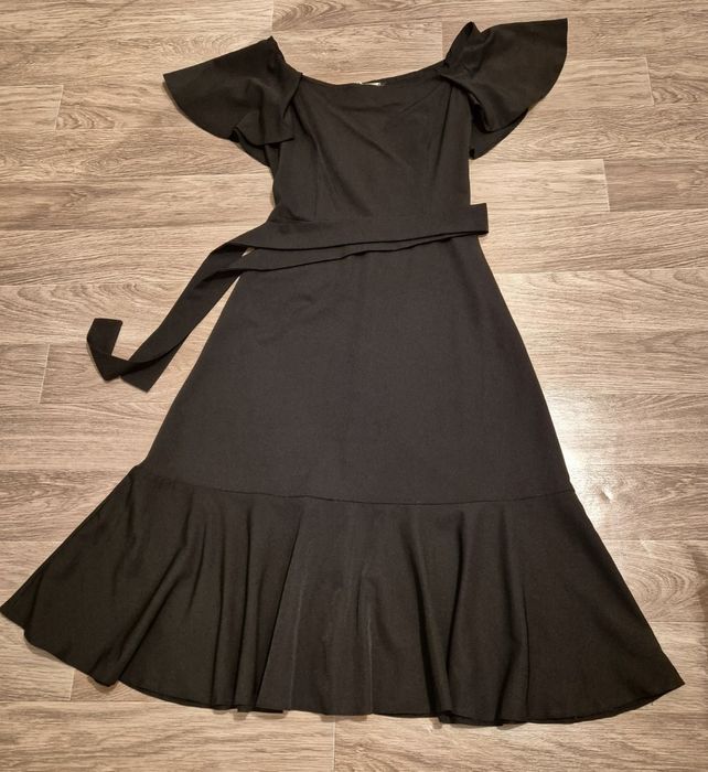 Продам платья женские