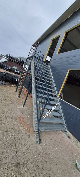 Scări metalice zincate 120x27