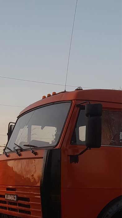 Камаз оранжевый