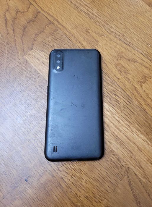 Samsung A01 разбитый экран