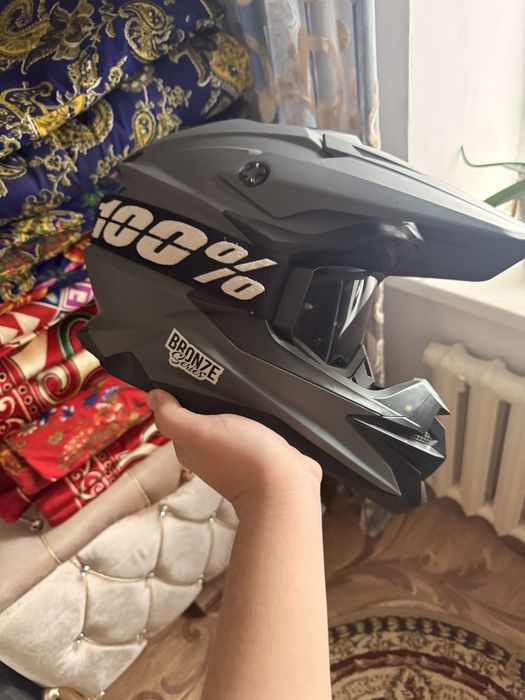 Кроссовый мотошлем