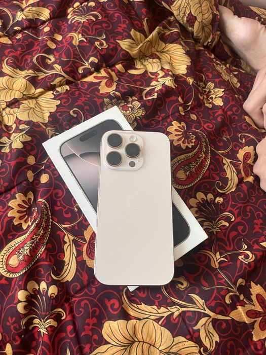 Iphone 16pro с гарантия