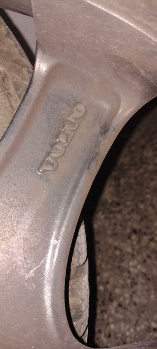 Джанти за Волво 18 с гуми