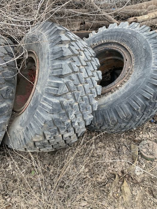 Продам резину на вездеход или экскаватор