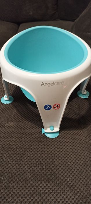 Мека седалка за къпане на бебе
