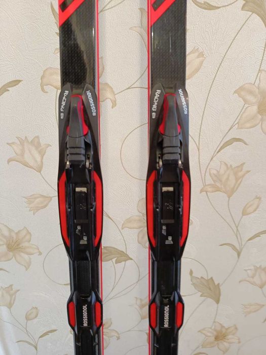 лыжи гоночные Rossignol