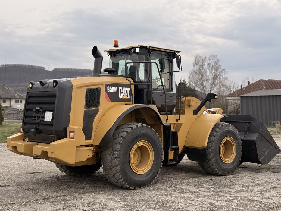 Încărcător Frontal CATERPILLAR 950M | An 2019 | 16.000 h | 19 Tone