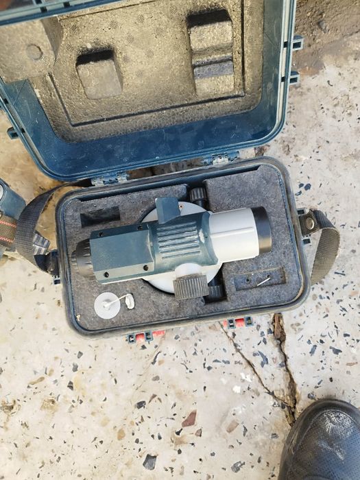 Продам нивелир в хорошем состояние