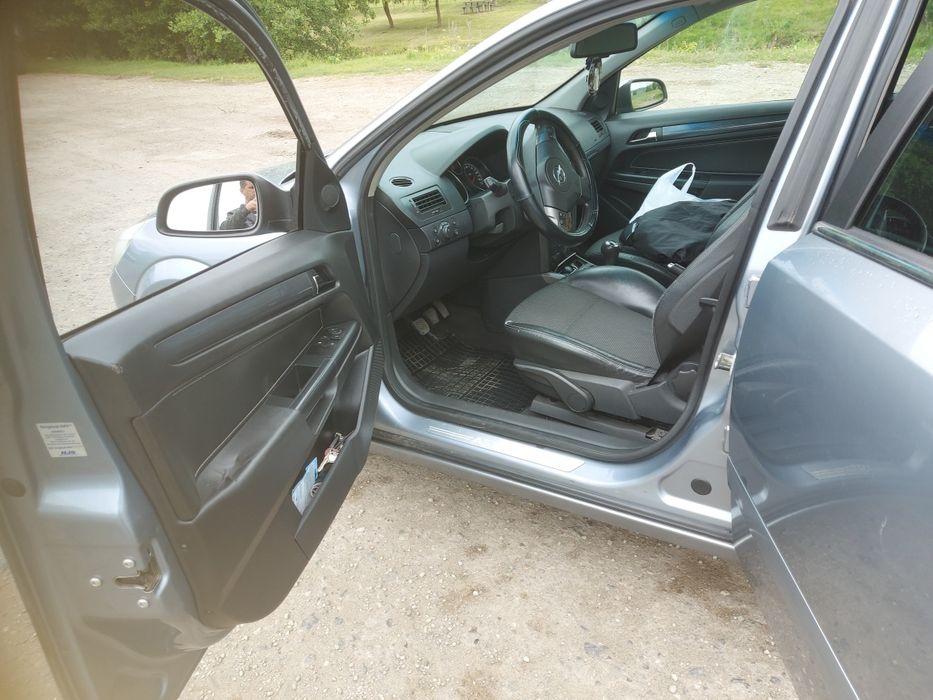 Opel astra h an2005