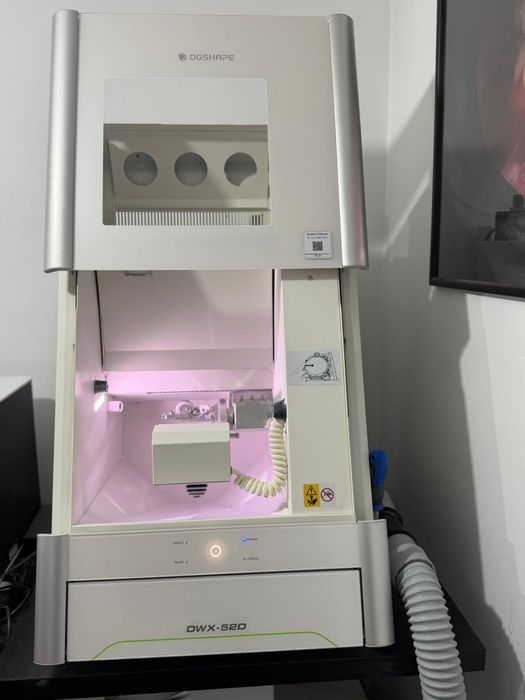 Masina de Frezat zirconiu Roland DWX-52D 5AXE + SOFT Hyperdent