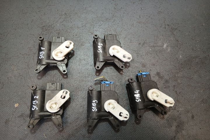 Motoras clapeta aeroterma 3C0907511B 3C0907511B Volkswagen VW Golf a