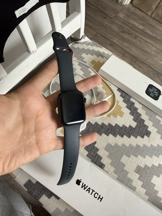 apple watch SE 2 gen2 44mm 100%