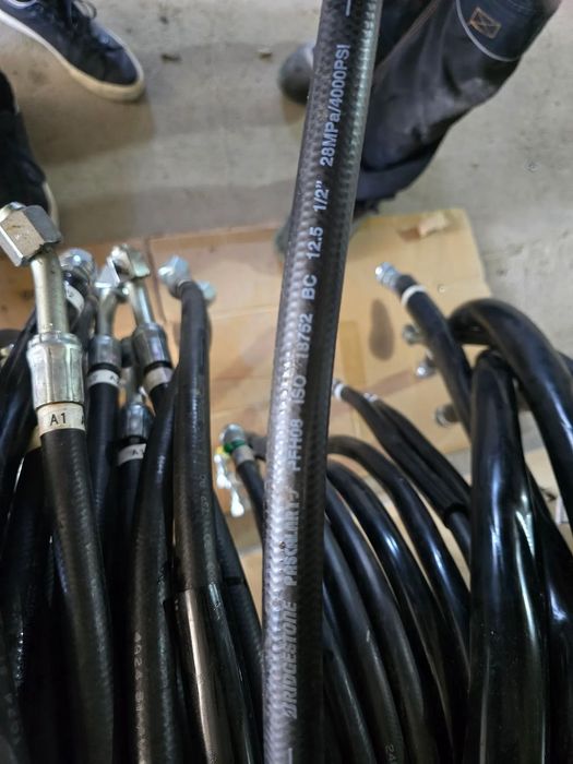 Lot Peste 40 Furtune Hidraulice Premium NOI Yokohama, Parker, Bridgestone |
