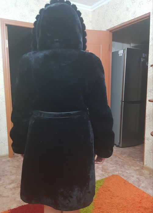 Продам шубу мутно с норкай