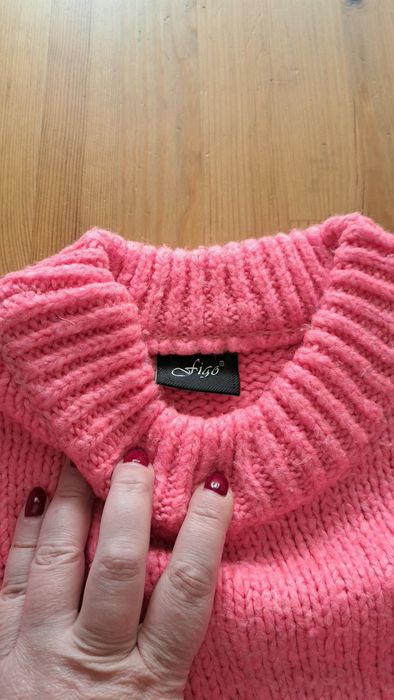 Pulover roz aprins, S