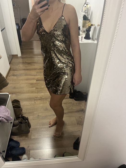 Rochie cu paiete H&M