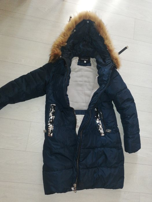 Зимняя куртка на девочку