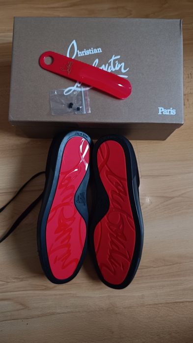 Christian Louboutin обувки