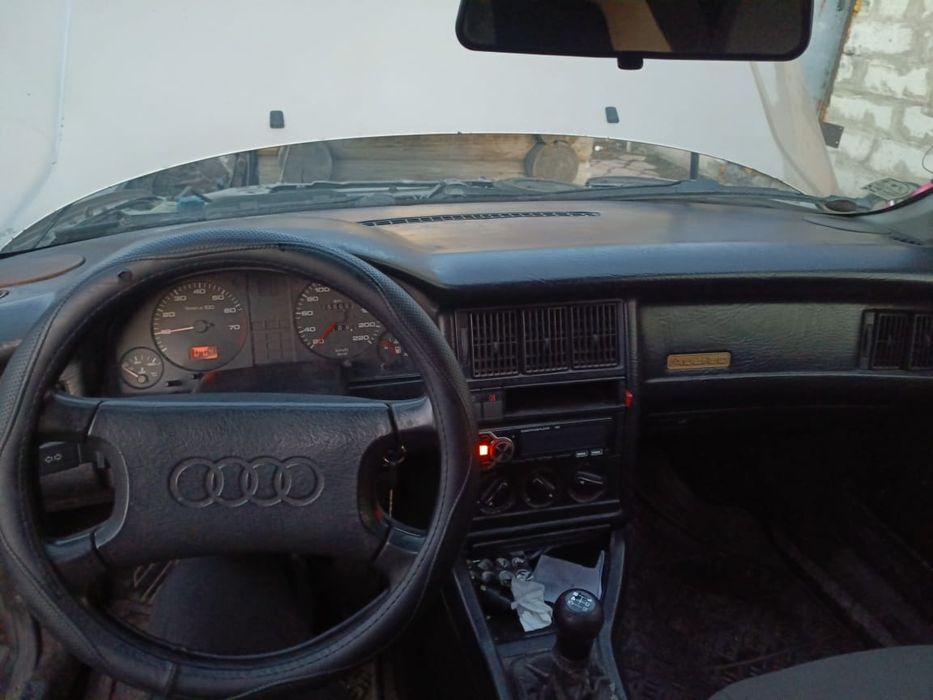 Продам машину audi 80