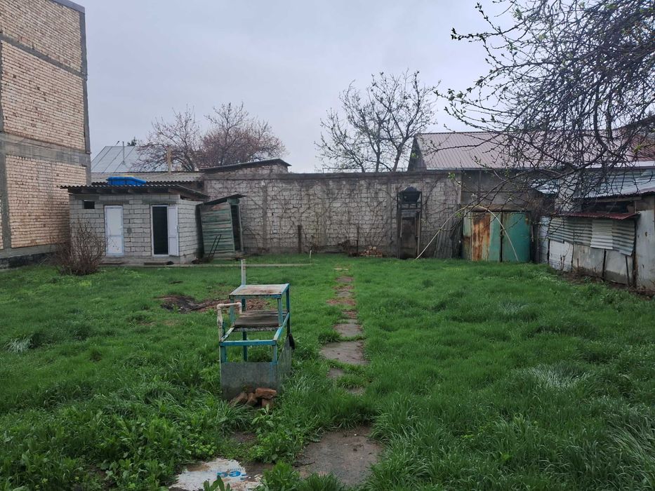 Продаётся дачный участок