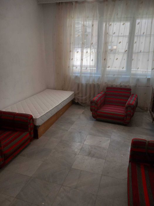 апартамент под наем, 2 спални + хол + кухня, широк център, 330 Е