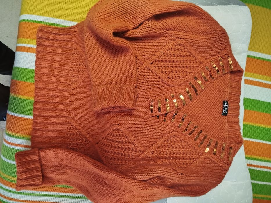 Женский натуральный пуловер