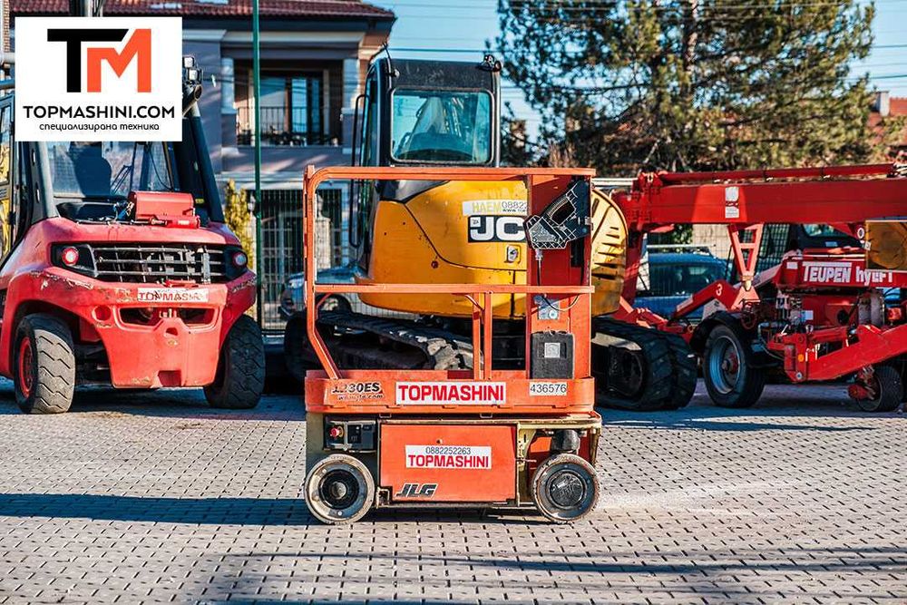 Ножична вишка JLG 1230ES