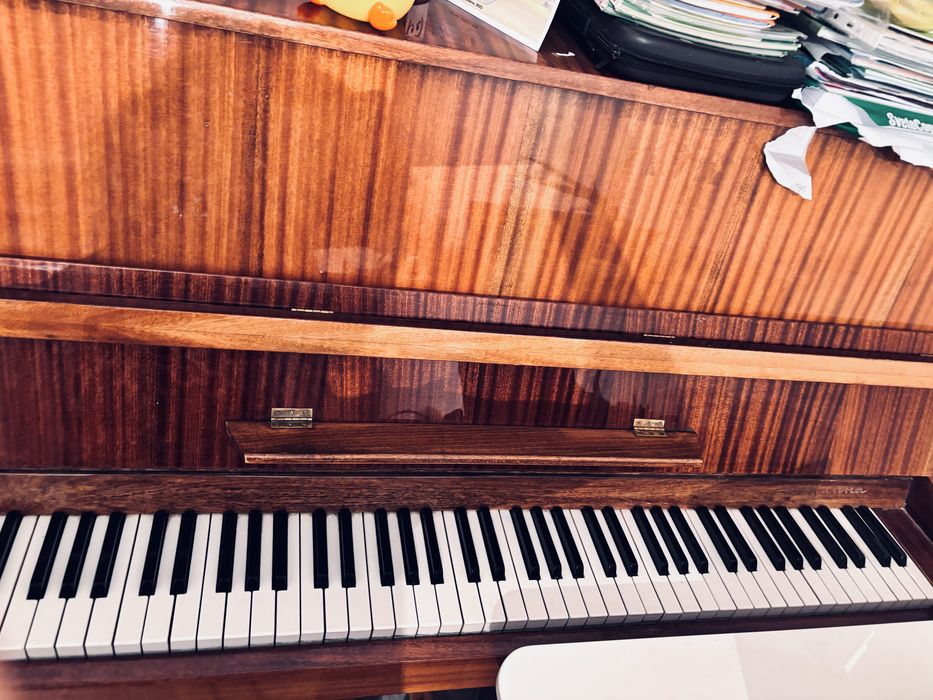 Продам фортопиано