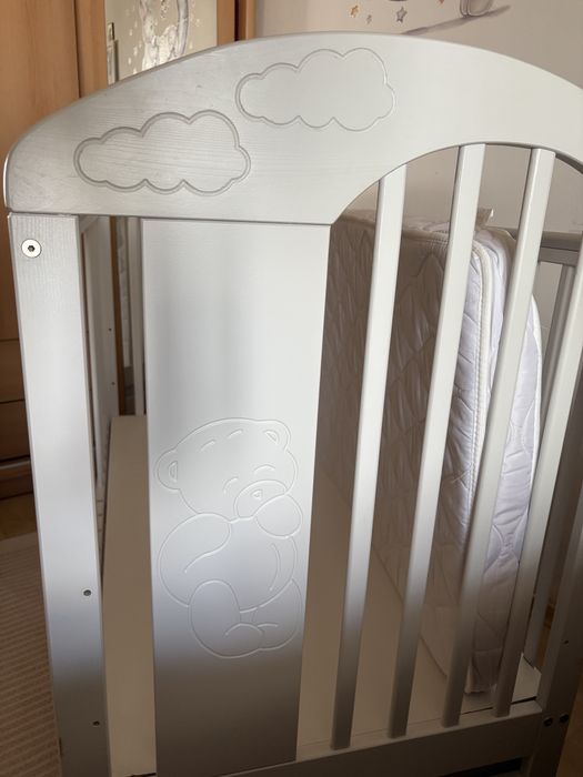 Дървена кошара на три нива