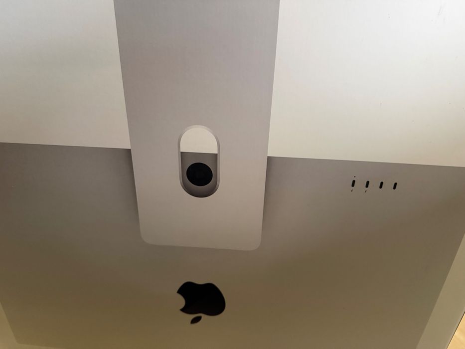 Monitor Apple Studio Display XDR 27'' 5K RetinaWebCam 12MP Standard Glass Tilt and Height Adjustable