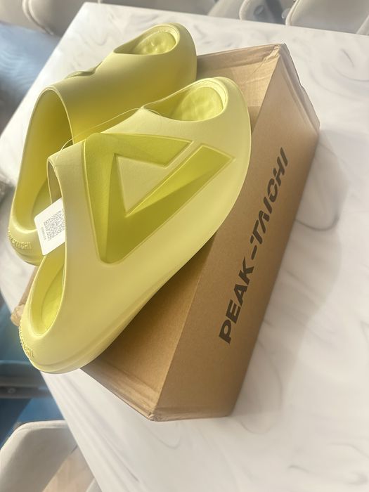 Шлепки женские новые !