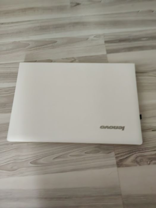 Vand urgent cele 2 laptopuri