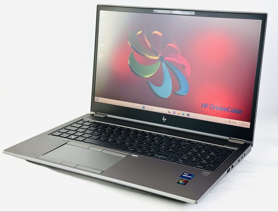 HP ZBook Fury G8 15.6 4K 120Hz Xeon W-11995M 64RAM 1TB SSD RTX A2000