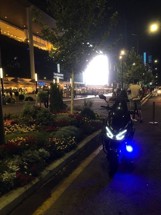 Skuter sotiladi
Yili 2025
Benzn rasxod 100kmga 2 2.5ta 
Naxtga